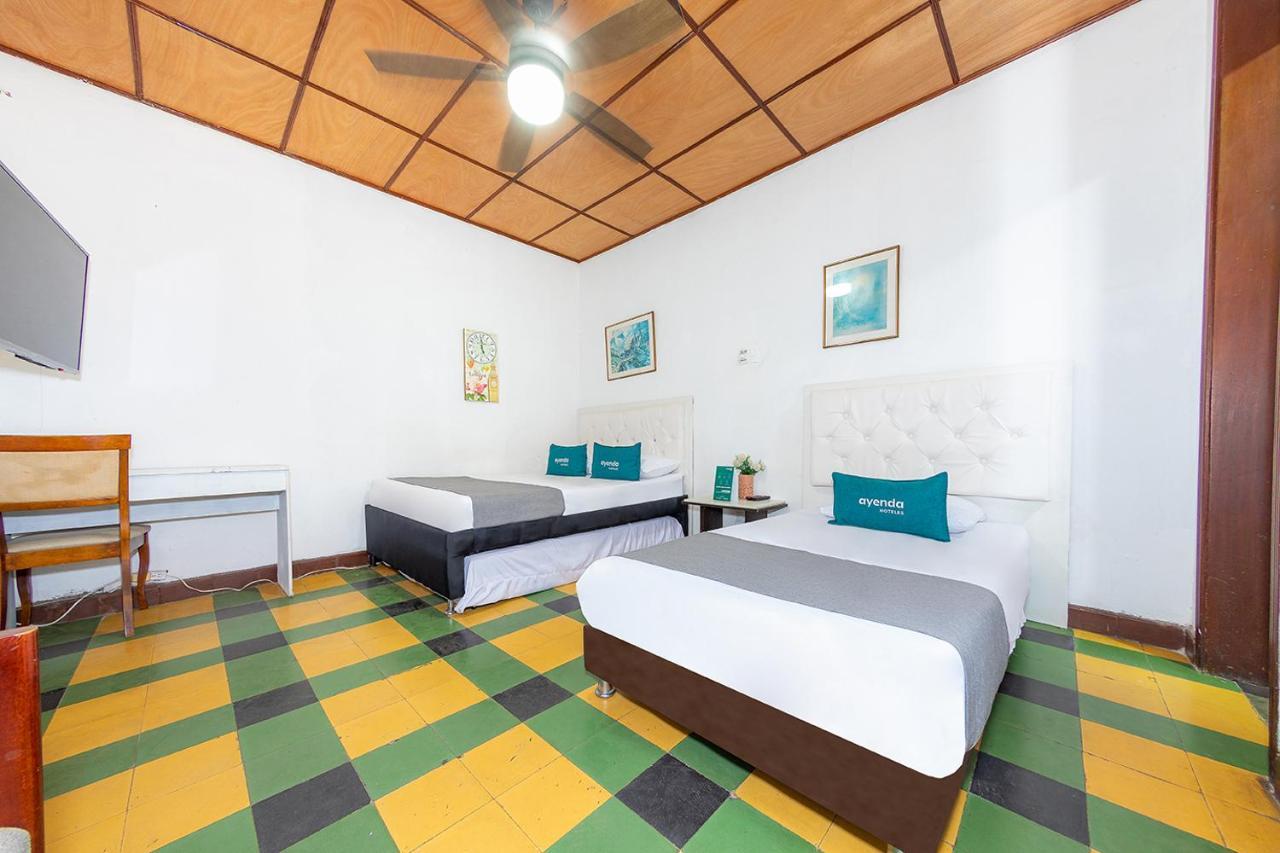 Ayenda Sarayu House Hotel เมเดยิน ภายนอก รูปภาพ