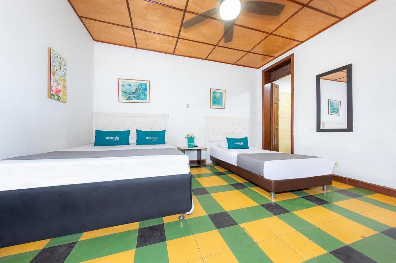 Ayenda Sarayu House Hotel เมเดยิน ภายนอก รูปภาพ