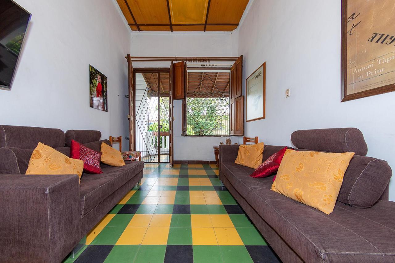 Ayenda Sarayu House Hotel เมเดยิน ภายนอก รูปภาพ