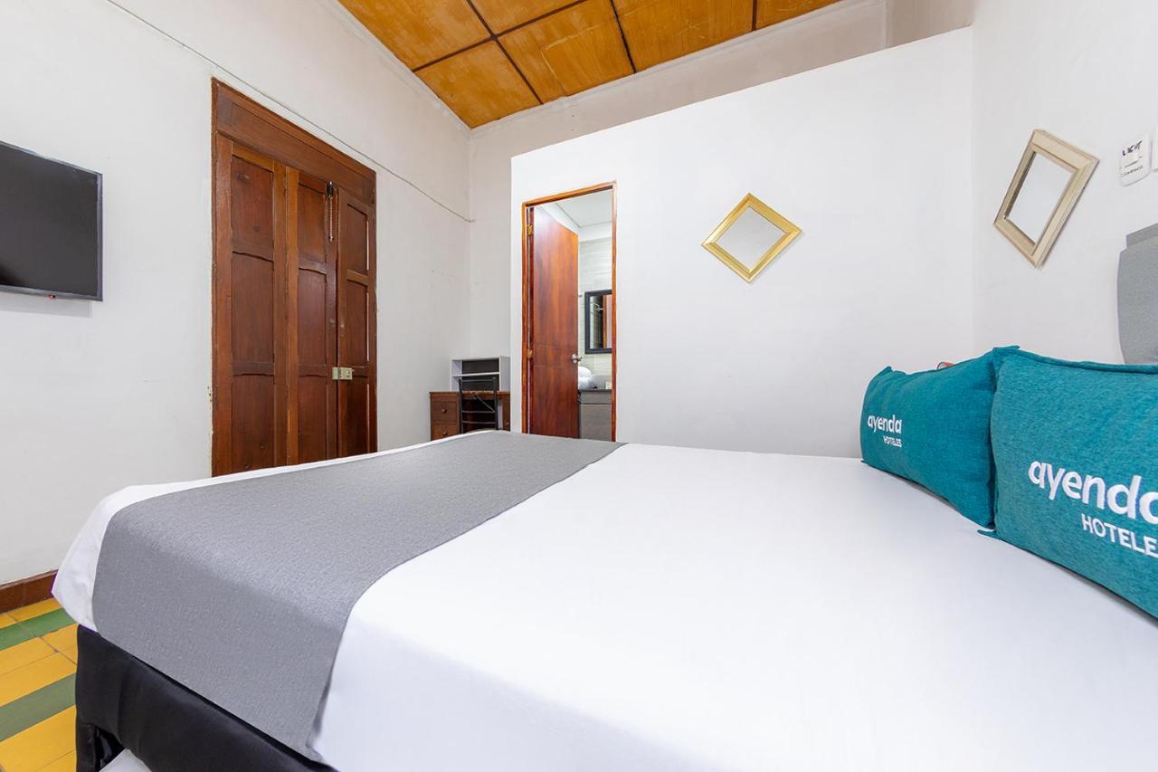 Ayenda Sarayu House Hotel เมเดยิน ภายนอก รูปภาพ