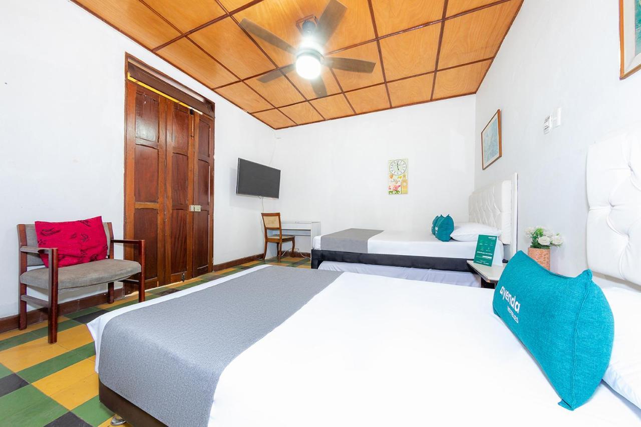 Ayenda Sarayu House Hotel เมเดยิน ภายนอก รูปภาพ